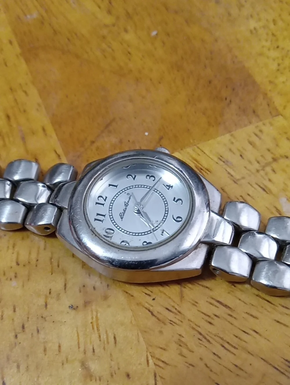 Eddie Bauer Elegant Silver-Tone Women's Bracelet Watch - White Dial